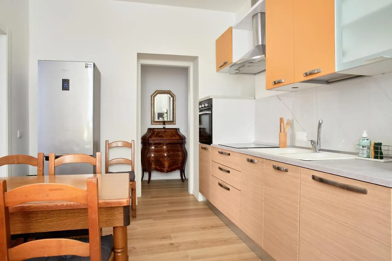 Xenia Apartments - Apartment In Fondazione Prada Milán