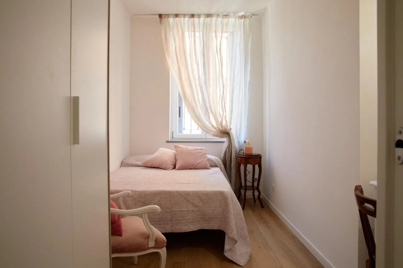 Xenia Apartments - Apartment In Fondazione Prada Milán