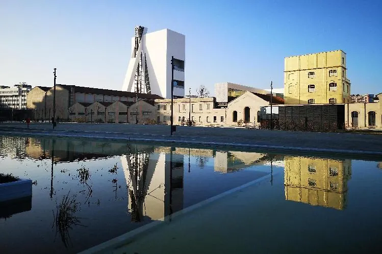 Xenia Apartments - Apartment In Fondazione Prada Milán